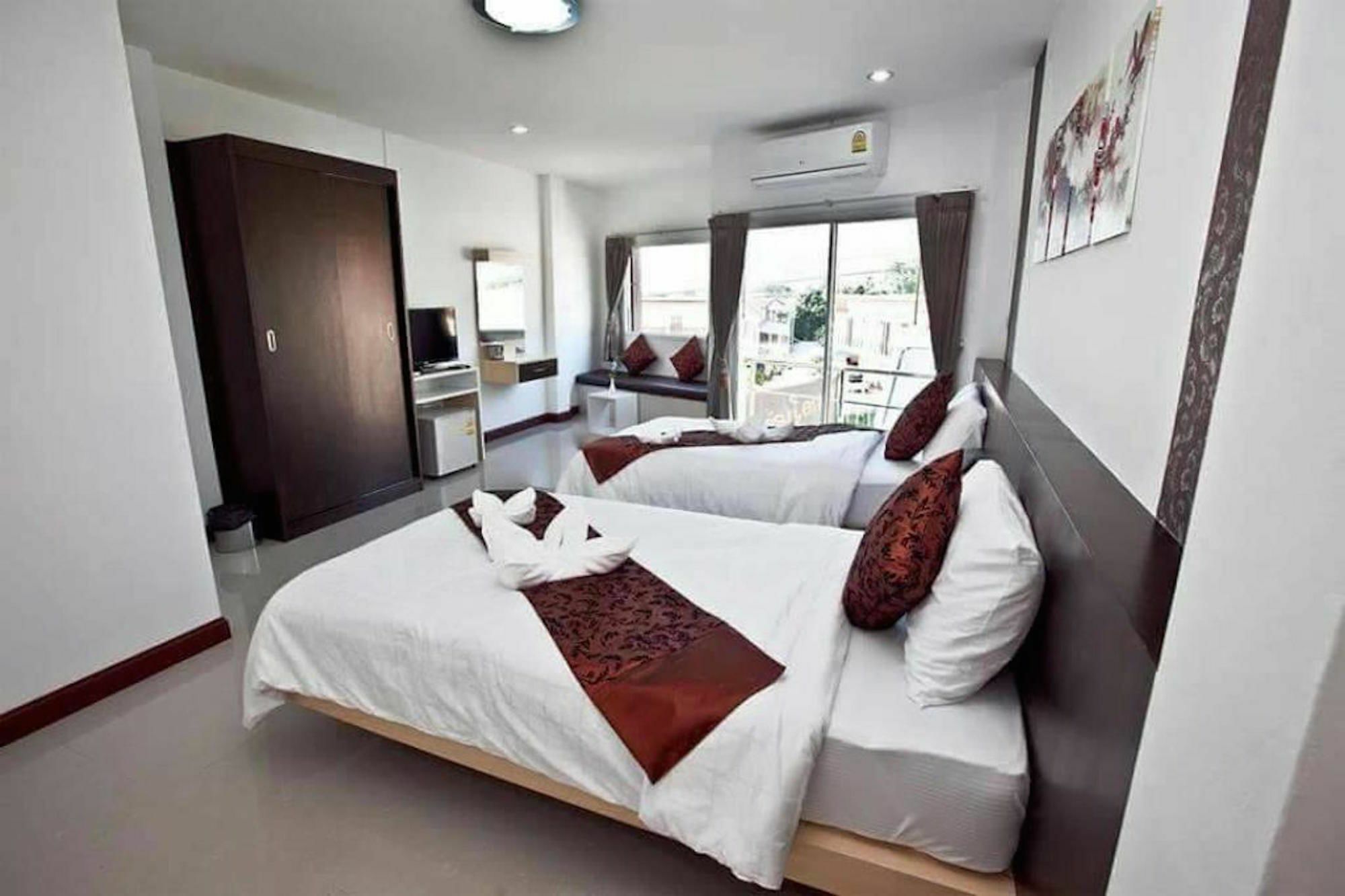 Hotel Bannita Hat Yai Esterno foto